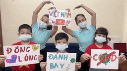 Thầy trò trường Tiểu học Hoàng Diệu và Tiểu học Nguyễn Tri Phương (Ba Đình, Hà Nội) cùng nhau cổ động phòng dịch covid