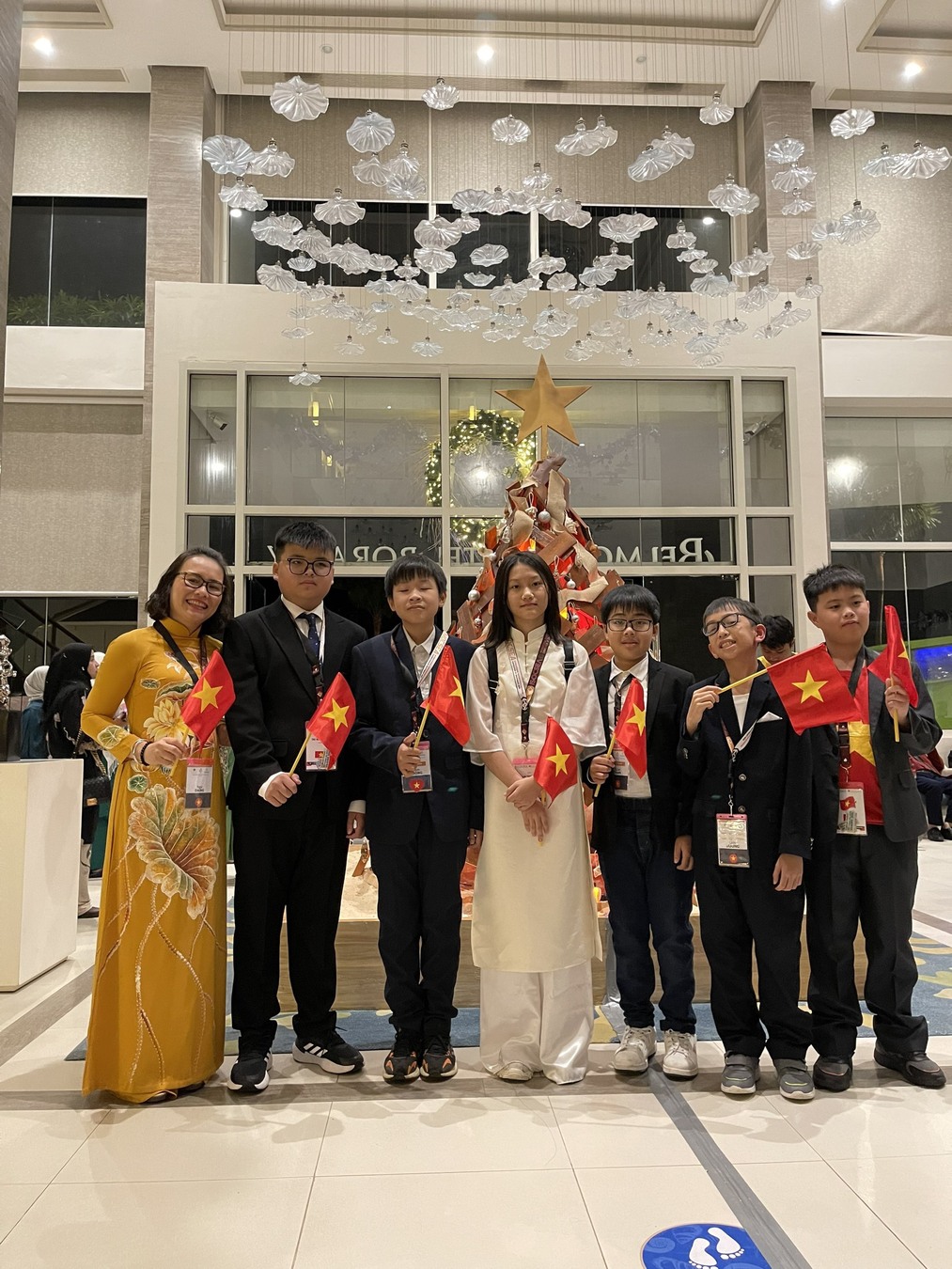 6 học sinh Ba Đình đạt thành tích cao tại cuộc thi Olympic Toán và Khoa học quốc tế 2022